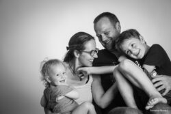 Portrait studio photo famille des Pyrénées