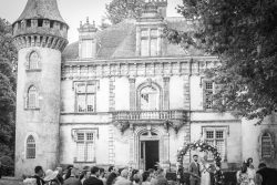 Elegant wedding couple in the French countryside