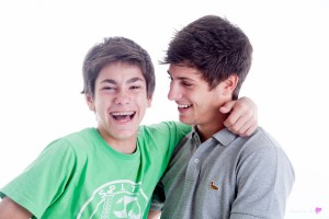 photographe-studio-portrait-emotion-ado-frere
