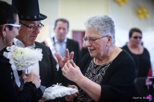 09-photographe-reportage-anniversaire-mariage-gers-saint-germee-alliances-lui